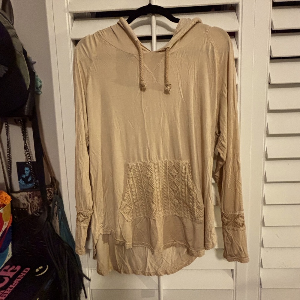 Adorable thin hoodie